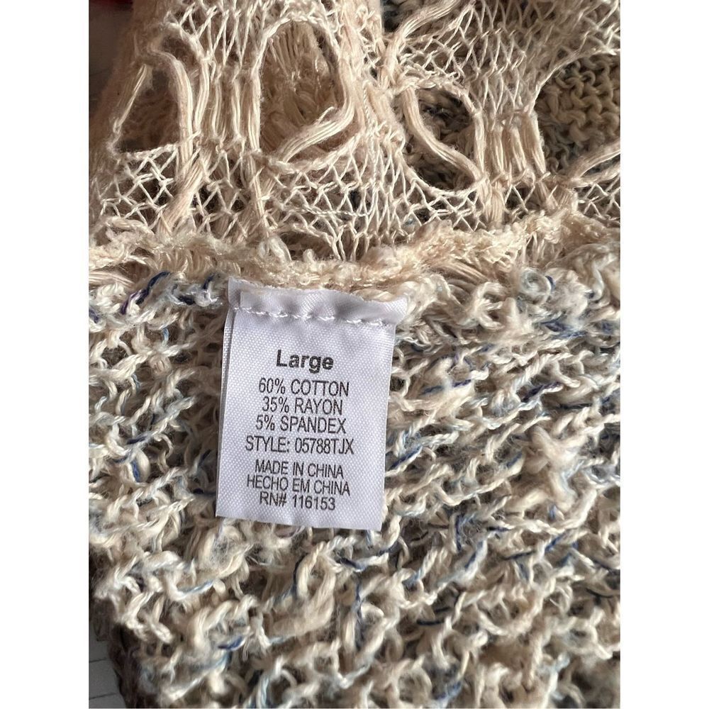 Poof Sweater  - Picture 4 of 4